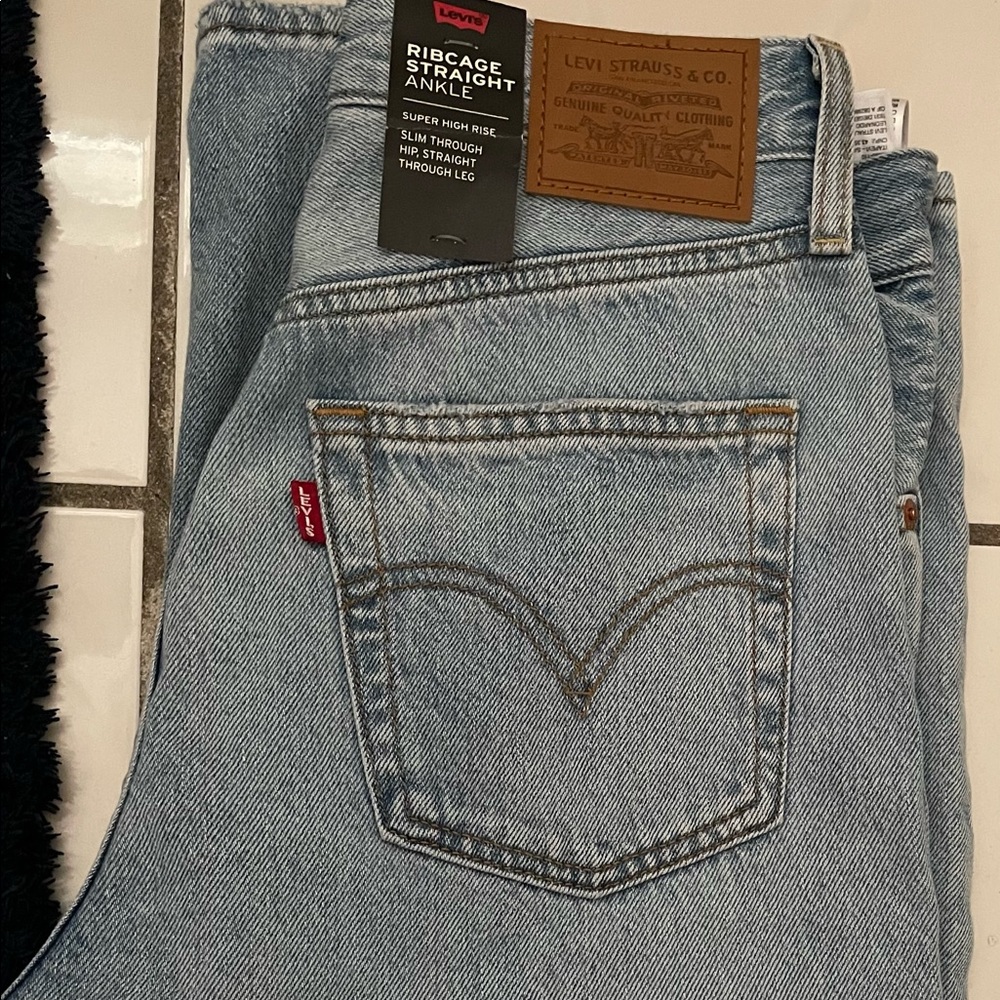 Levi’s ribcage straight Jean
